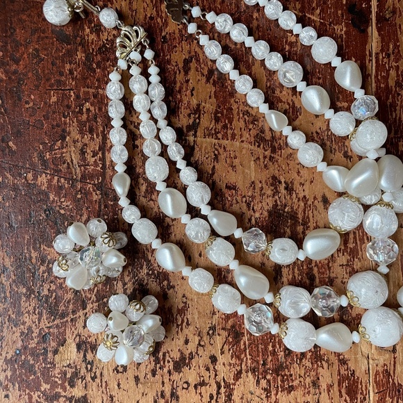 Vintage Jewelry - vintage necklace set
